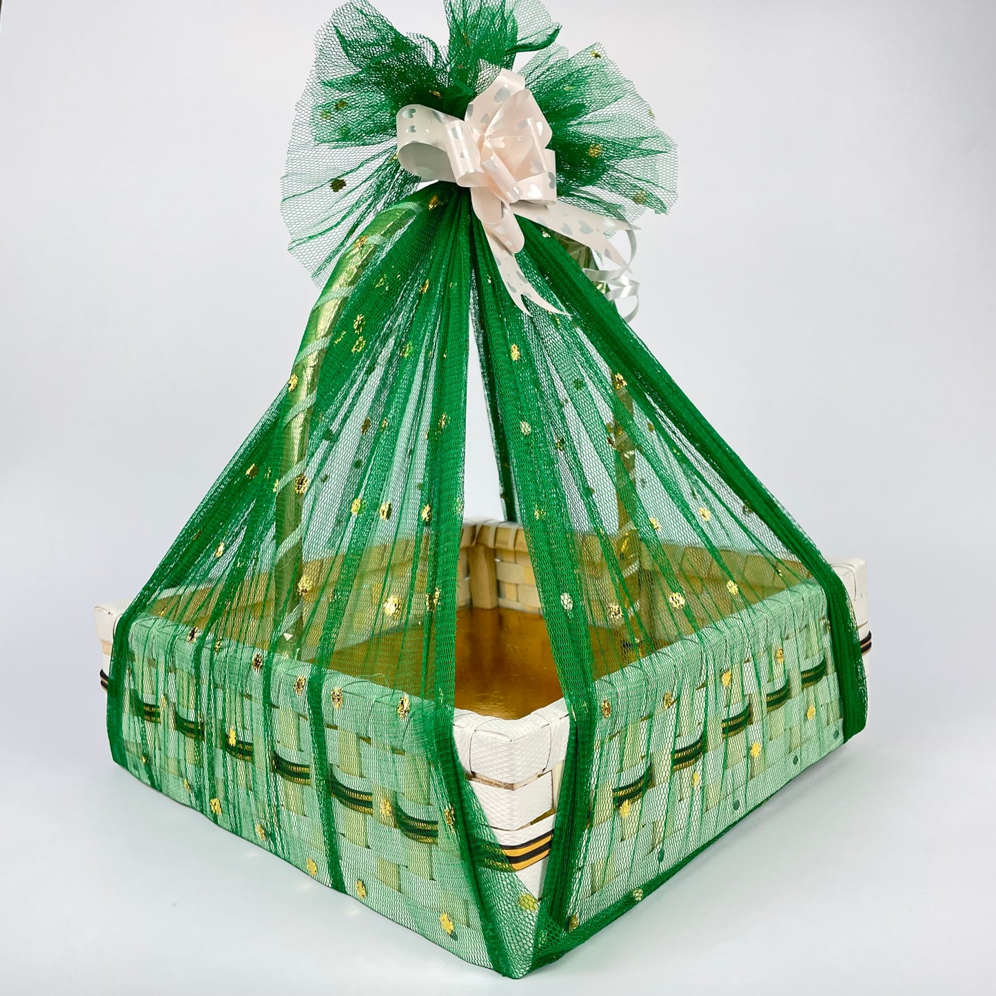 Handmade Square Gift Basket with Green Decorative Net – Versatile Gifting Solution