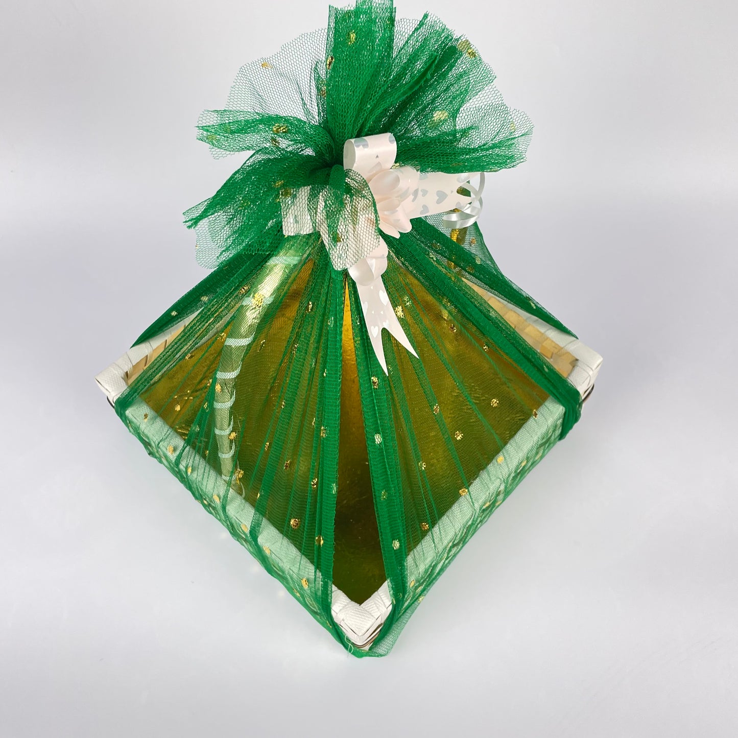 Handmade Square Gift Basket with Green Decorative Net – Versatile Gifting Solution