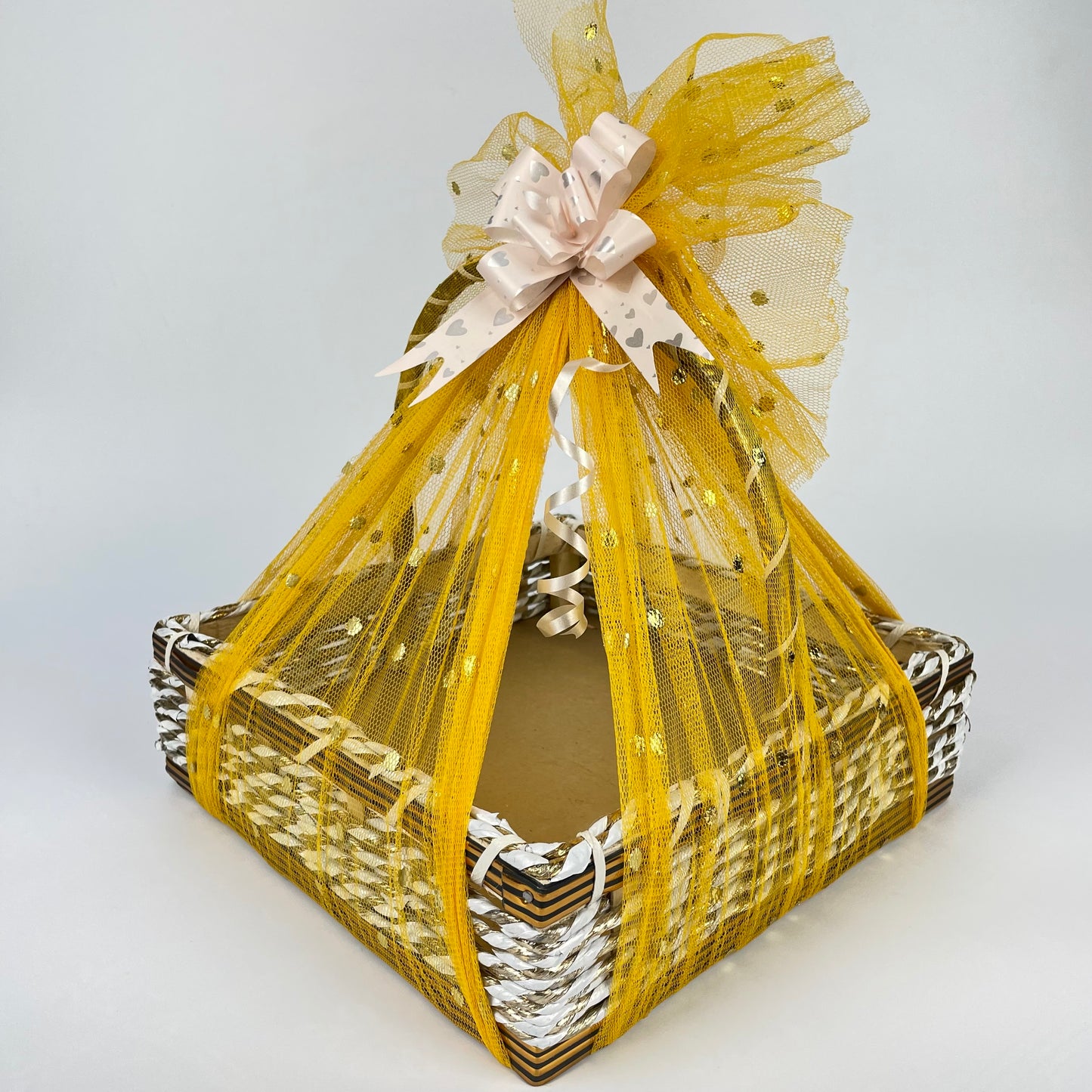 Handmade Square Gift Basket with Golden Decorative Net – Versatile Gifting Solution