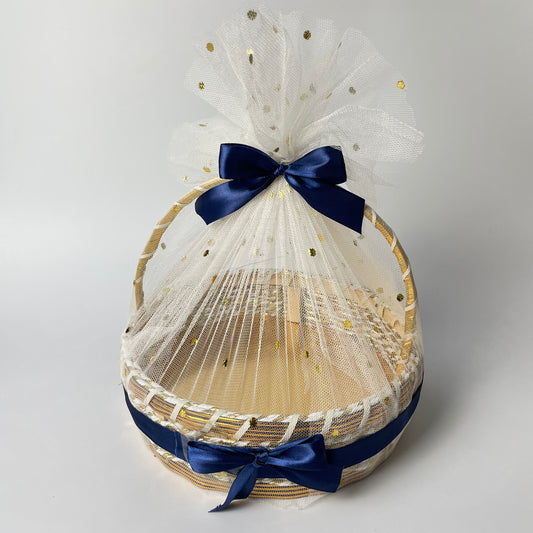 Handmade Round Gift Basket – Elegant Gift Presentation